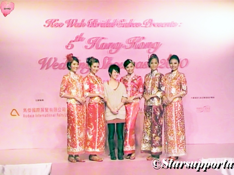 20101010 第5屆婚展會 Hong Kong Wedding Showcase - 鴻運繡莊 裙褂專門店: 2010 水晶裙掛匯演 @ 香港Emax (video)
